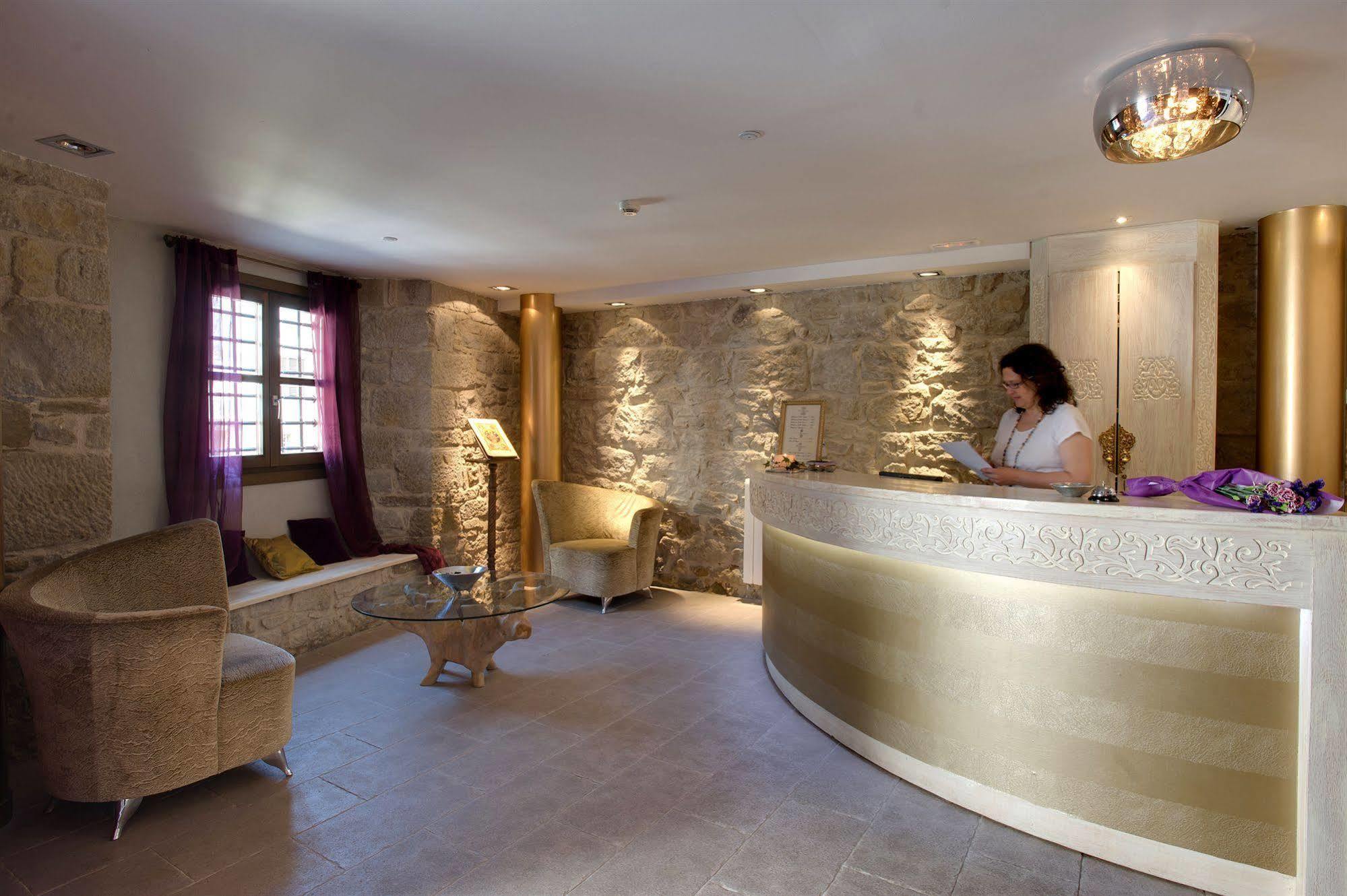 Hotel Palacio Del Obispo Граус Екстериор снимка